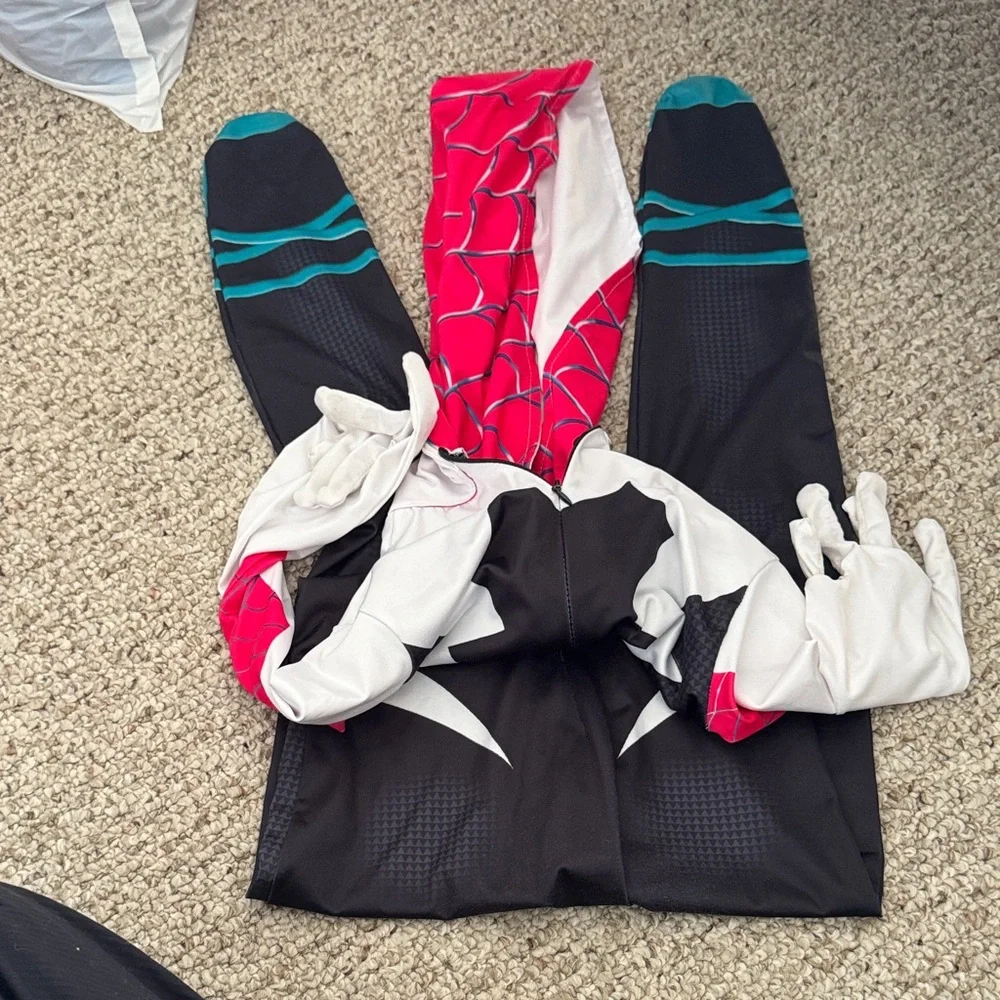 Spider-Inspired Kids Costume with Red and Black Accents - Picture 3 of 3